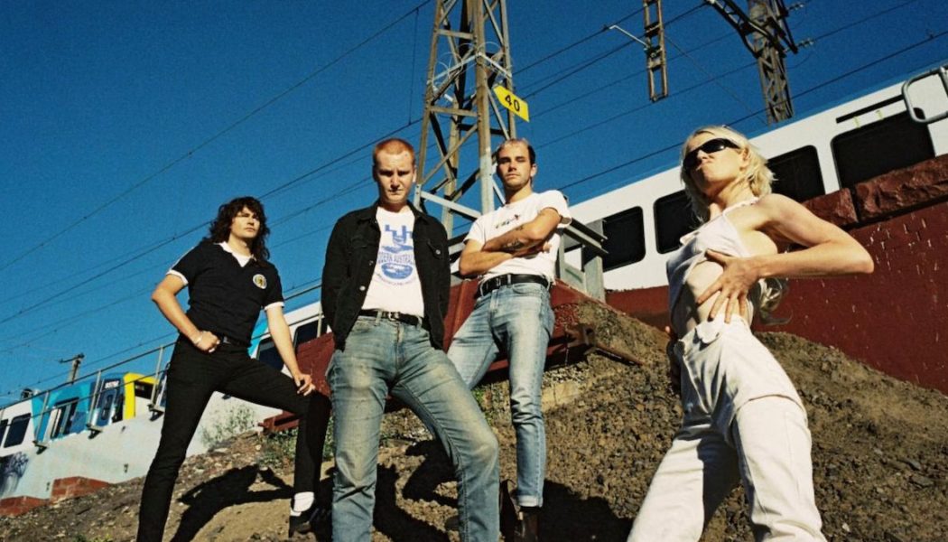 Amyl & the Sniffers Unleash New Song “Hertz”: Stream