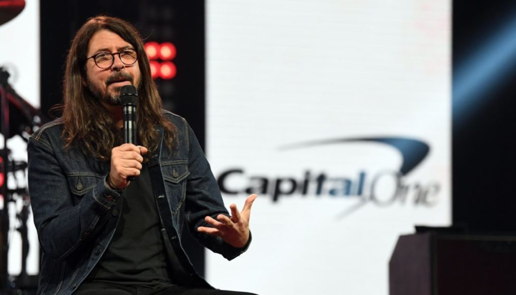 Dave Grohl Announces Limited The Storyteller Book Tour