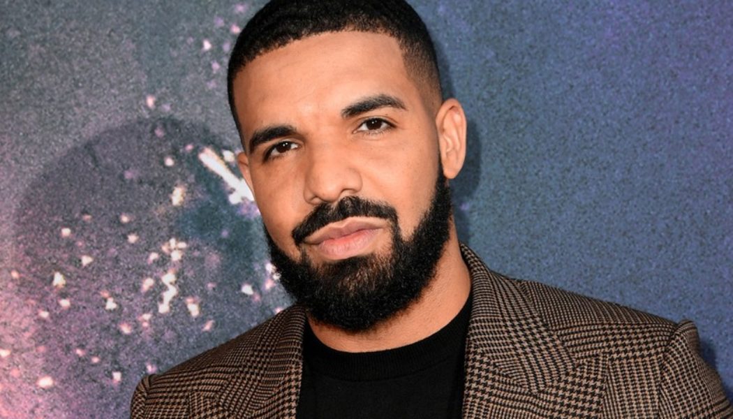 Drake Invests in Dave’s Hot Chicken Restaurant Chain