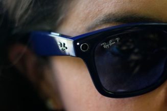 Facebook Unveils its New Ray-Ban “Smart Glasses”