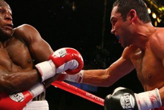 Floyd Mayweather Is Open To Fighting Oscar De La Hoya