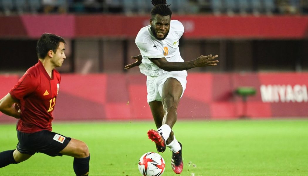 Football Accumulator Betting Tips: Today’s 19/1 Acca + a Free Bet for All Readers