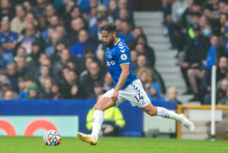 ‘He’s only concerned’ – Everton summer signing reveals what Benitez has told him