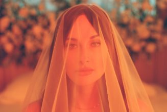 How to Watch Kacey Musgraves’ ‘Star-Crossed: The Film’