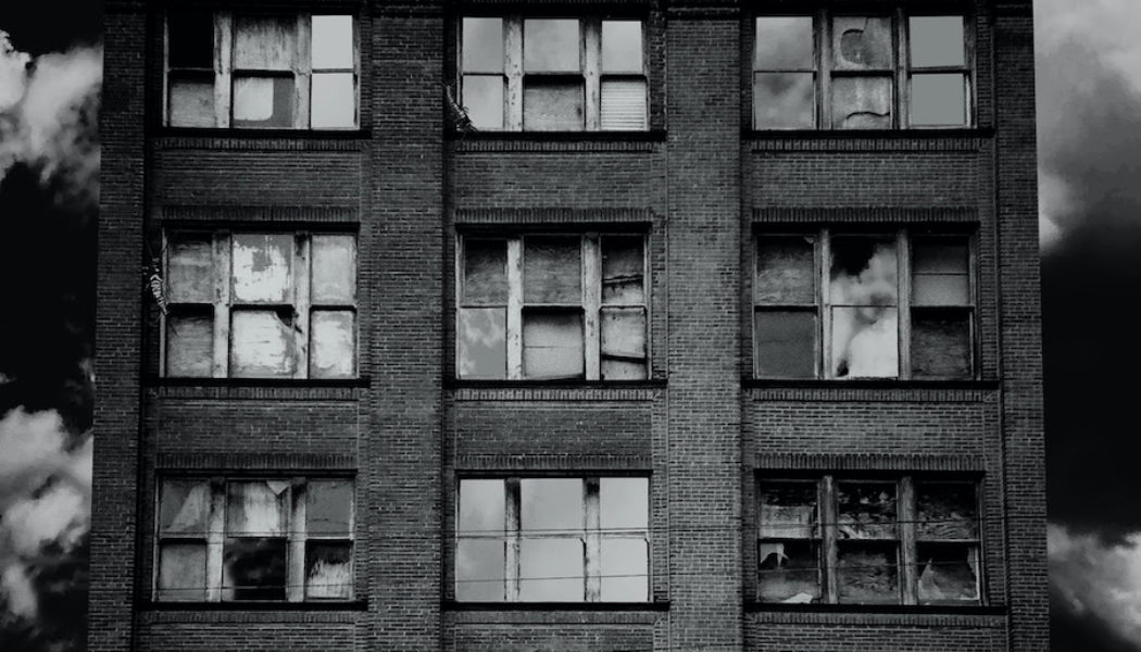 Laura Jane Grace Shares Surprise EP At War with the Silverfish: Stream