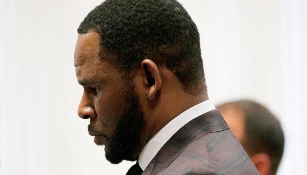 Minister Who Married R. Kelly & 15-Year-Old Aaliyah Details Shotgun Hotel Room Wedding To Court