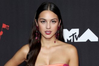 Olivia Rodrigo Rides ‘Drivers License’ To A VMA Song Of The Year Win
