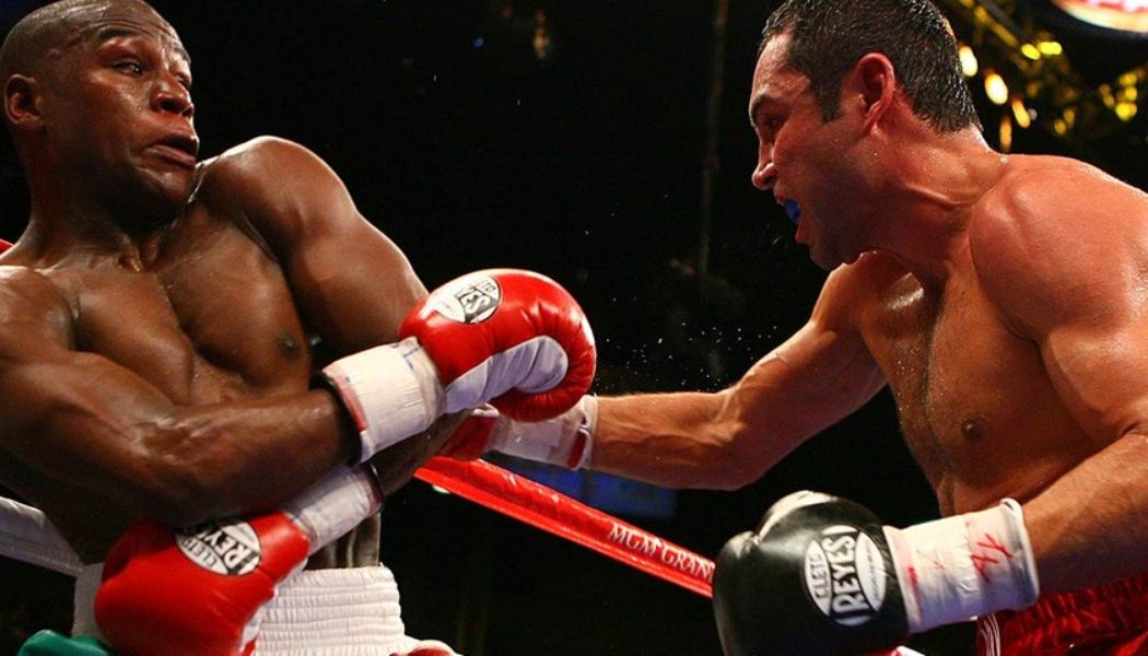 Oscar De La Hoya Calls Out Floyd Mayweather With $100 Million USD Rematch