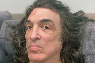 Paul Stanley Seen Without Mask Days After Testing Positive for COVID-19