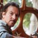 PEARL JAM’s EDDIE VEDDER Unveils New Solo Single ‘Long Way’, Announces ‘Earthling’ Album