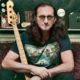 RUSH’s GEDDY LEE To Be Honored At ‘Artists For Peace And Justice’ Gala