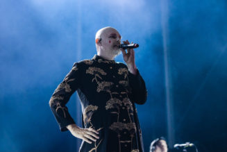 Smashing Pumpkins Perform Siamese Dream’s “Quiet” for First Time in 27 Years: Watch