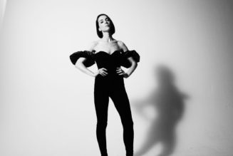 St. Vincent Rocks Out With ‘Nowhere Inn’ Performance on ‘Kimmel’: Watch