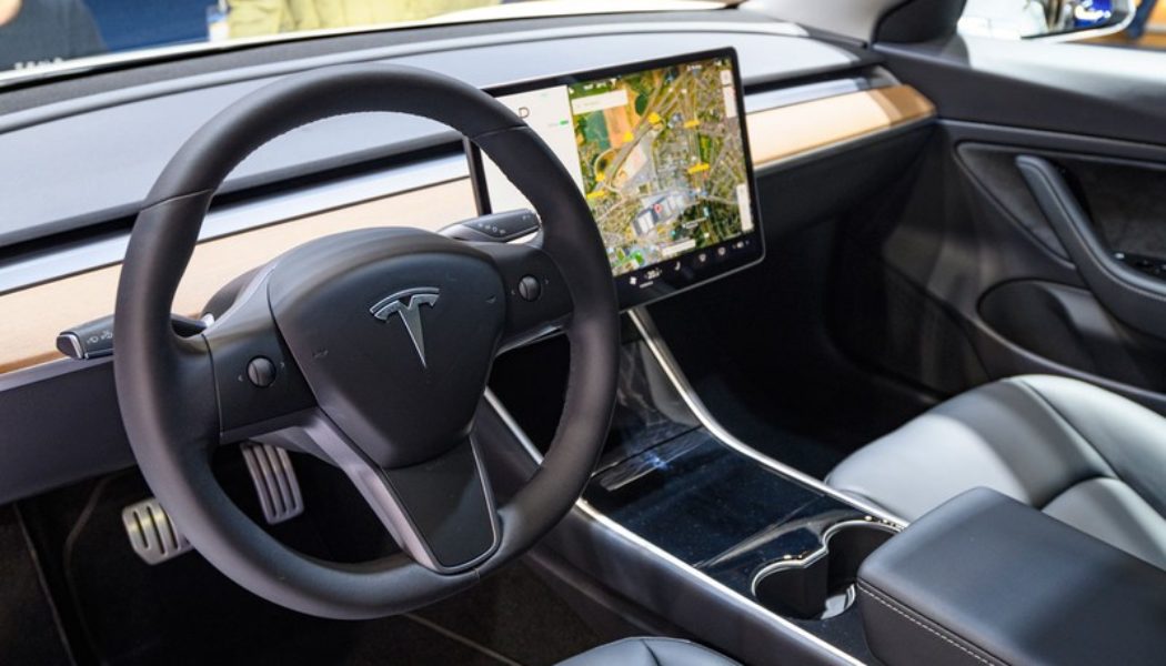 U.S. Safety Official Calls on Tesla To Fix ‘Basic Safety Issues’ Before Expanding its Full Self-Driving Mode