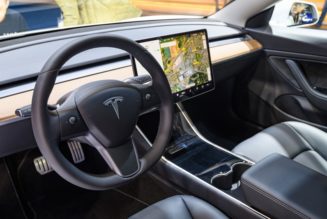 U.S. Safety Official Calls on Tesla To Fix ‘Basic Safety Issues’ Before Expanding its Full Self-Driving Mode