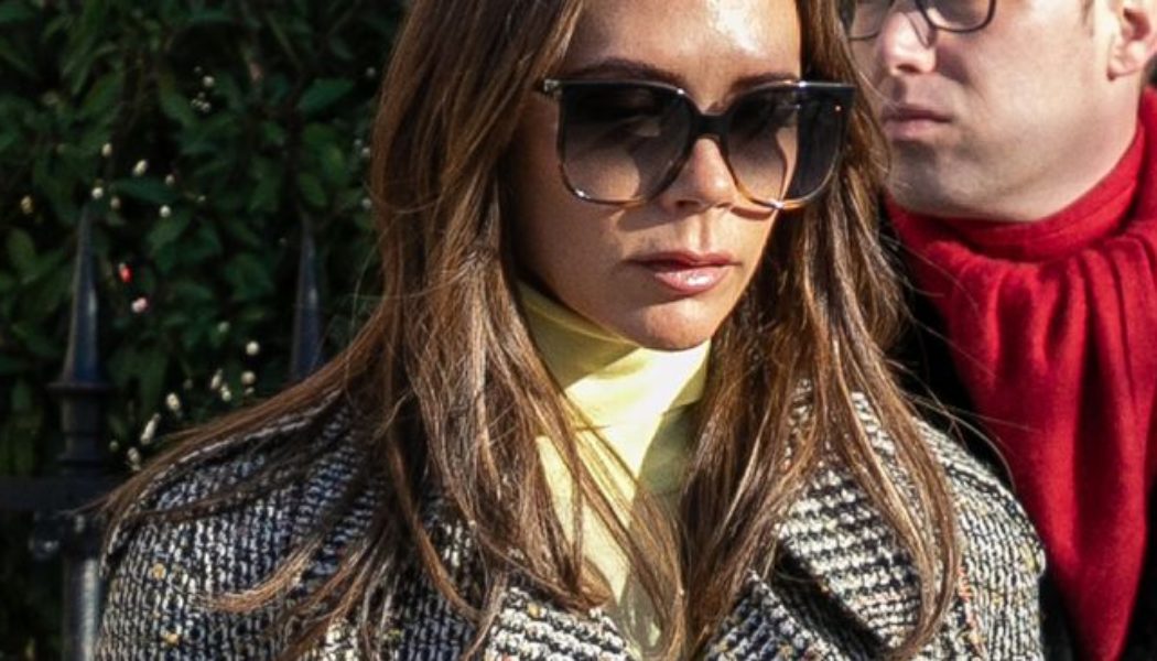 Victoria Beckham Just Wore the Coolest Jeans Outfit