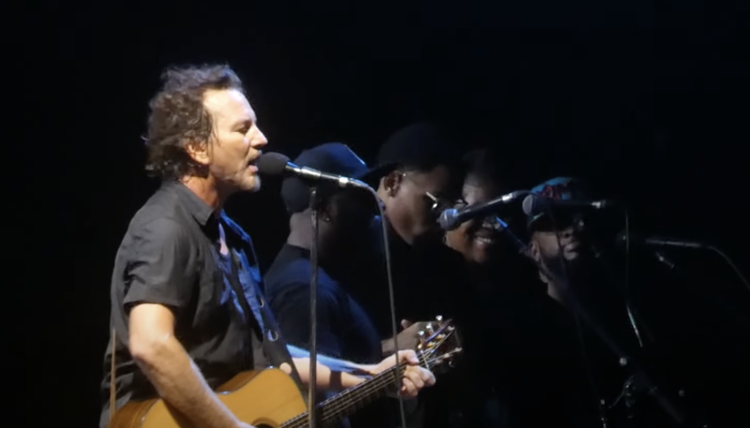 Watch Pearl Jam Live-Debut Gigaton Tracks at First Show in Three Years