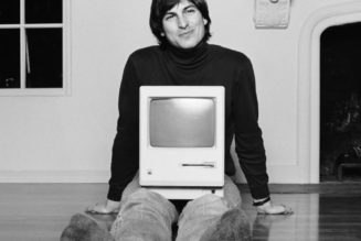 Apple shares memorial to Steve Jobs on 10th anniversary of his death