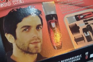 B.J. Novak Became Face of Several Products After Picture Mistakenly Labeled Public Domain