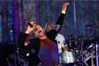 Coldplay Cover Pearl Jam’s “Nothingman” in Seattle: Watch