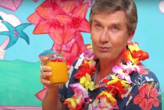 Daniel O’Donnell Extends U.K. Chart Record With ‘60’