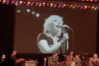 Dave Grohl’s Daughter Violet Joins X Onstage to Sing ‘Nausea’