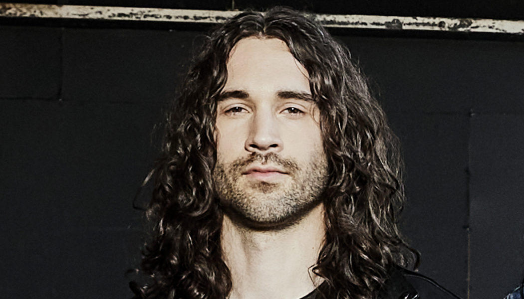 Guitarist Frank Sidoris (Slash, Mammoth WVH) and Wife Involved in Serious Car Accident