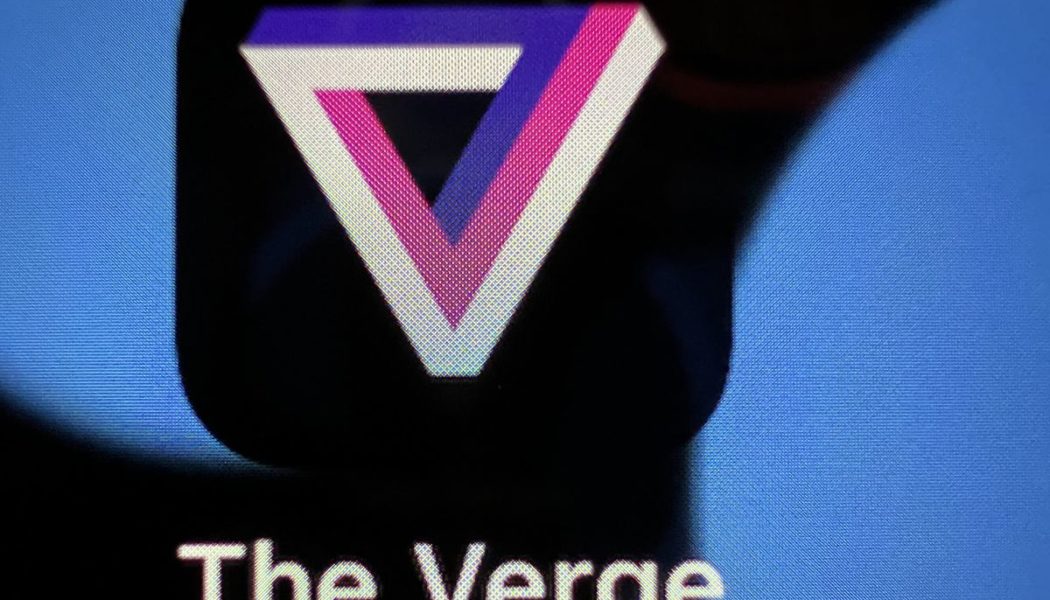 How to get up-close photos with the iPhone 13 Pro’s hidden macro mode