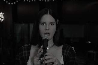 Lana Del Rey Performs “Arcadia” on Stephen Colbert: Watch