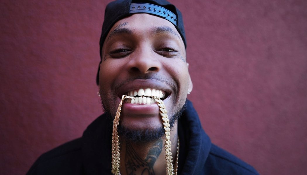 Loza Alexander Debuts at No. 1 on Emerging Artists Chart Thanks to ‘Lets Go Brandon’