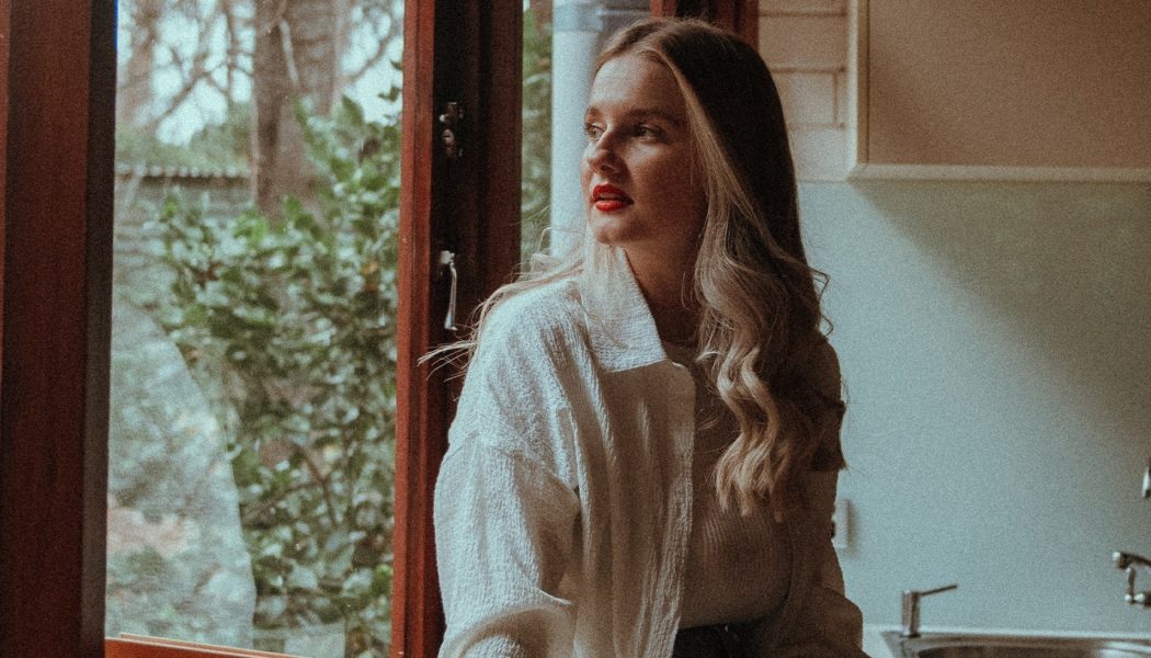 Mell Hall’s ‘Knock Knock’ Sets Australian Club Chart Record