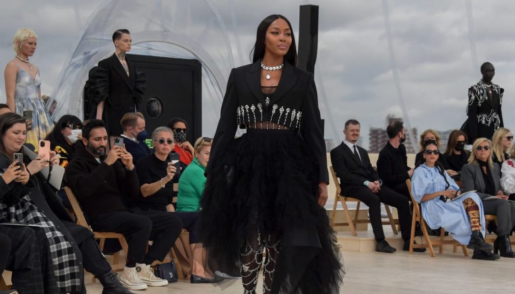 Naomi Campbell Closes Alexander McQueen’s Secret Spring/Summer 2022 Show