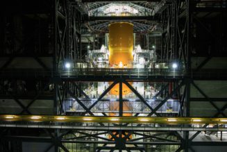 NASA now aims to launch massive next-generation rocket on debut flight in early 2022