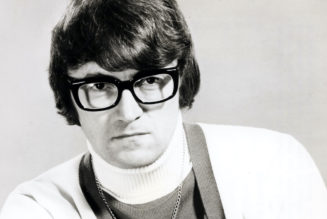 R.I.P. Leslie Bricusse, Willy Wonka and “Goldfinger” Songwriter Dead at 90