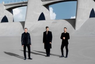 RÜFÜS DU SOL Perform Vulnerable Single “On My Knees” On Jimmy Kimmel Live