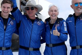 ‘Saturday Night Live’ Mocks the Billionaire Space Race in New Sketch