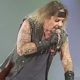 Video: MÖTLEY CRÜE’s VINCE NEIL Breaks Ribs In Stage Fall