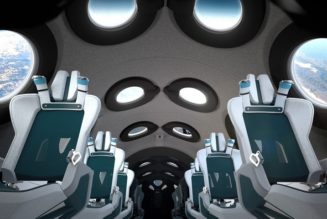 Virgin Galactic Delays Its Commercial Space Flights to Late 2022