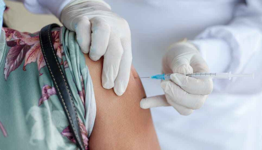 “Vooma Vouchers”: Over 60’s to Get Paid for Vaccinating in SA
