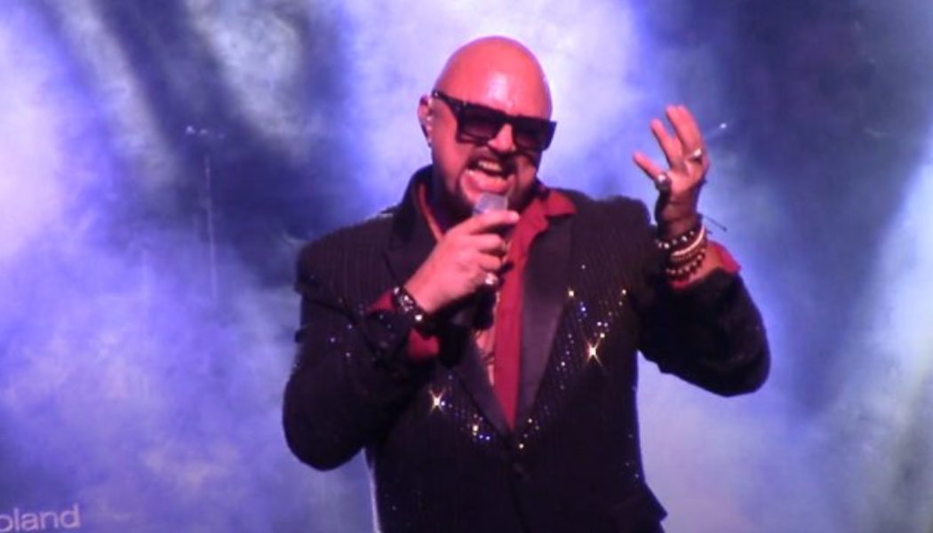 Watch GEOFF TATE Perform QUEENSRŸCHE Classics In Agoura Hills