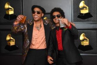 Anderson .Paak Calls Bruno Mars “One Of The Greatest Vocalists” He’s Worked With