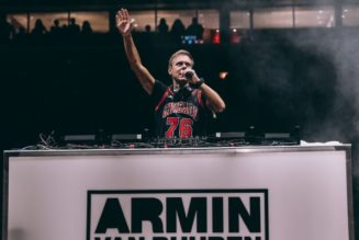 Armin van Buuren Lights Up United Center During Chicago Bulls Halftime Performance