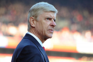 Arsene Wenger reveals he was offered the Manchester United job