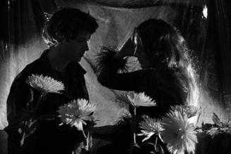 Beach House Announce New Album, 2022 Tour Dates