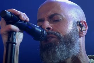 CHRIS DAUGHTRY Postpones Tour Dates Following Sudden Death Of His 25-Year-Old Stepdaughter