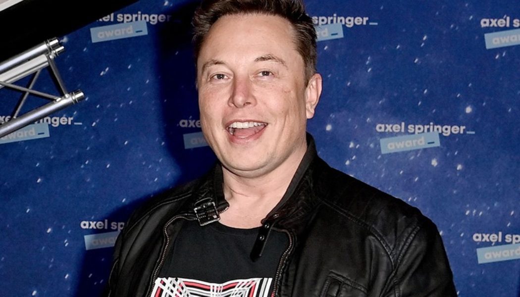 Elon Musk Sold $1.1 Billion USD of Tesla Stock To Pay Taxes, Following Twitter Poll