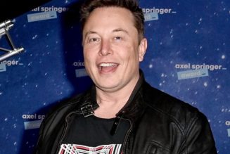 Elon Musk Sold $1.1 Billion USD of Tesla Stock To Pay Taxes, Following Twitter Poll