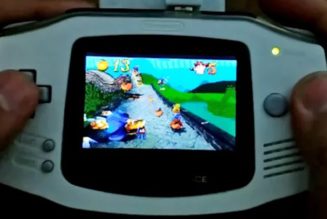 Hacker Manages to Run PlayStation Games on a Game Boy Advance
