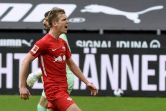 Highly-rated midfielder could join Manchester United instead of Barcelona