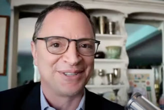 Joshua Malina on Why He Wants to Offer Unnecessary Commentary on His Past Aaron Sorkin Projects